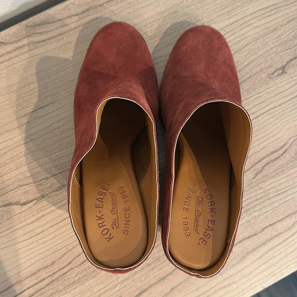 Suede wine Mules with Wooden Heel 9 kork-Ease - Picture 7 of 11
